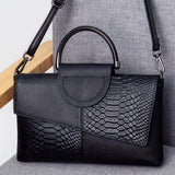 Cassandra | Handbag with Opulent Crocodile Pattern