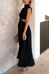 Quincy | Midi Dress with Cut-Out and Pockets