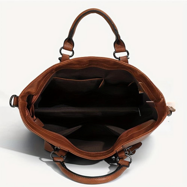 Bianca | Timeless Vintage Shopper with Elegant Sophistication