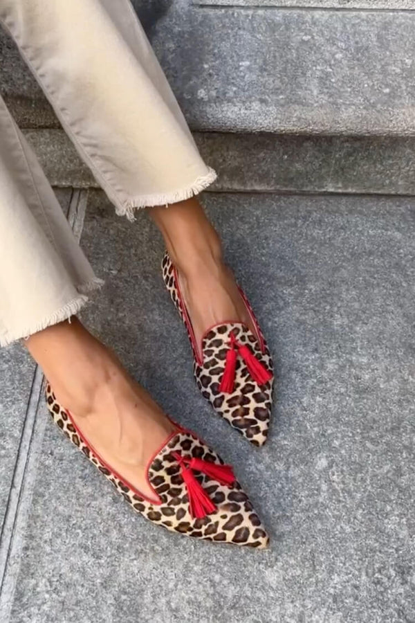 Daphne | Pointed Loafer With Red Tassels