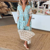 Carolina - Dress with v-neck and half-length sleeves