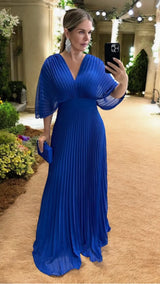 Paya | Elegant Midi Dress with V-Neck