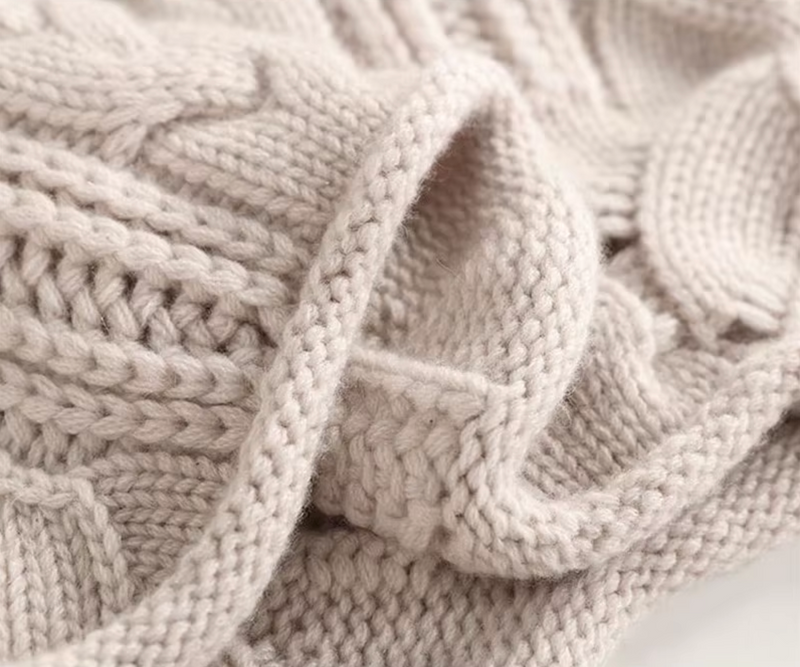 Hearthmere Hollow-Twist Wool Roll Neck