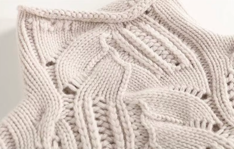 Hearthmere Hollow-Twist Wool Roll Neck