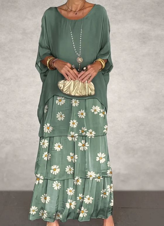 Alba™ | Loose Maxi Dress with Round Neckline