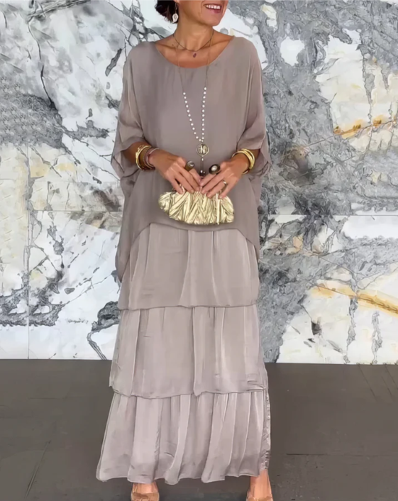 Alba™ | Loose Maxi Dress with Round Neckline