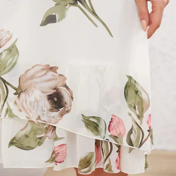 Erika - Floral Dress with Round Neckline